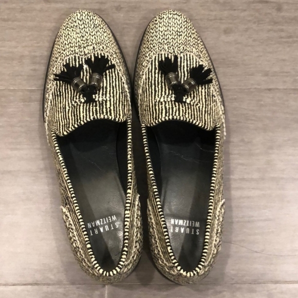 Stuart Weitzman Shoes - Stuart Weitzman stylish loafer